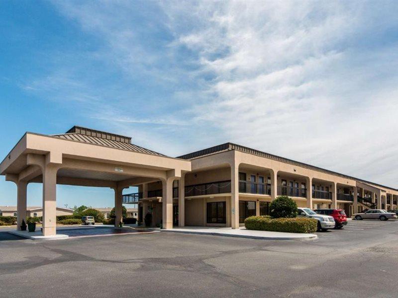 Dublin Inn And Suites Екстер'єр фото