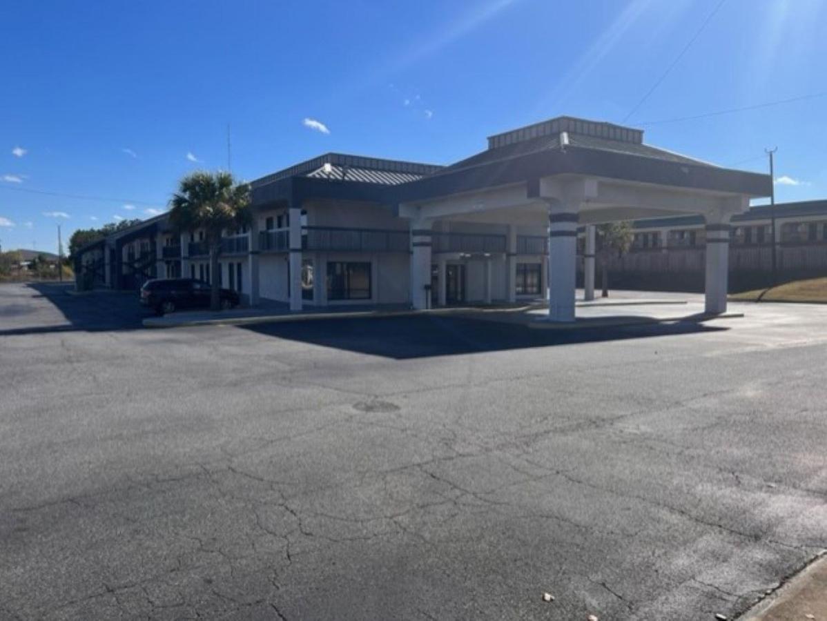 Dublin Inn And Suites Екстер'єр фото