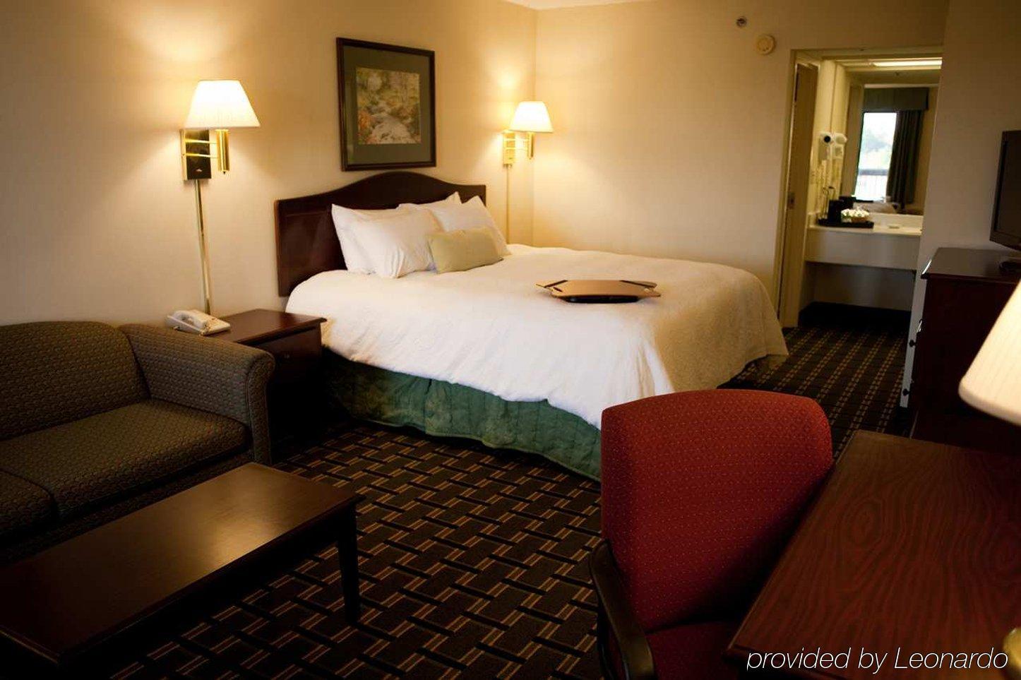 Dublin Inn And Suites Екстер'єр фото