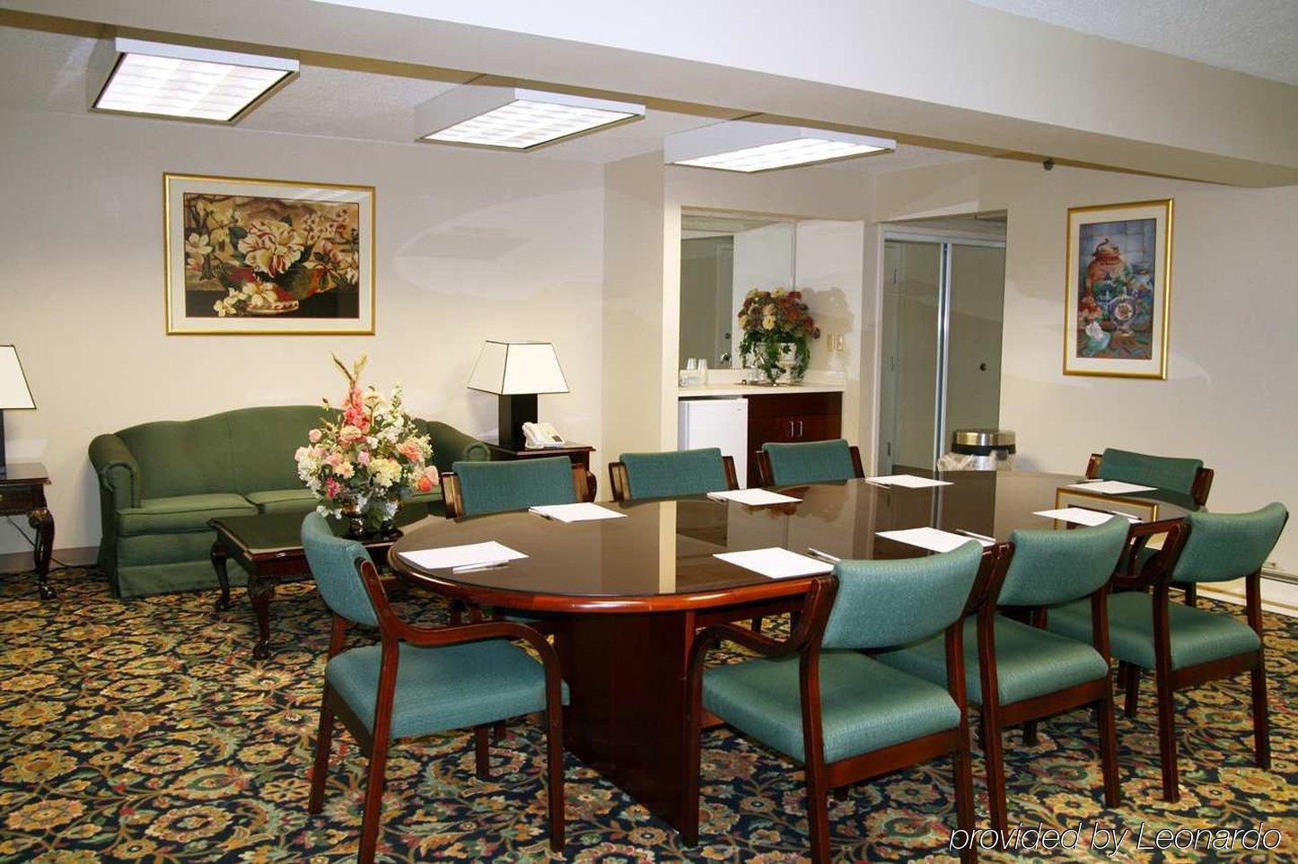 Dublin Inn And Suites Екстер'єр фото